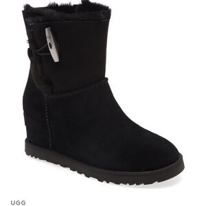 UGG Black Suede Classic Femme Toggle Hidden Wedge Boot Size 9.5